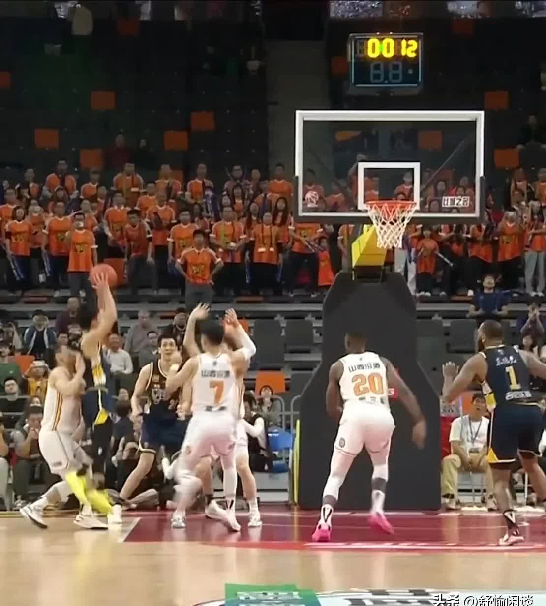 山东泰山发布备战花絮，今晨回应争议，NBA季后赛任务艰巨，细节决定成败的简单介绍